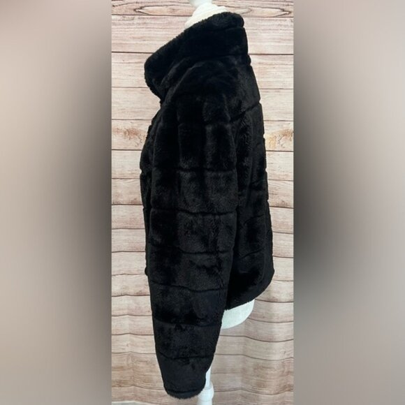Reversible black faux fur coat size S/M - Picture 2 of 7
